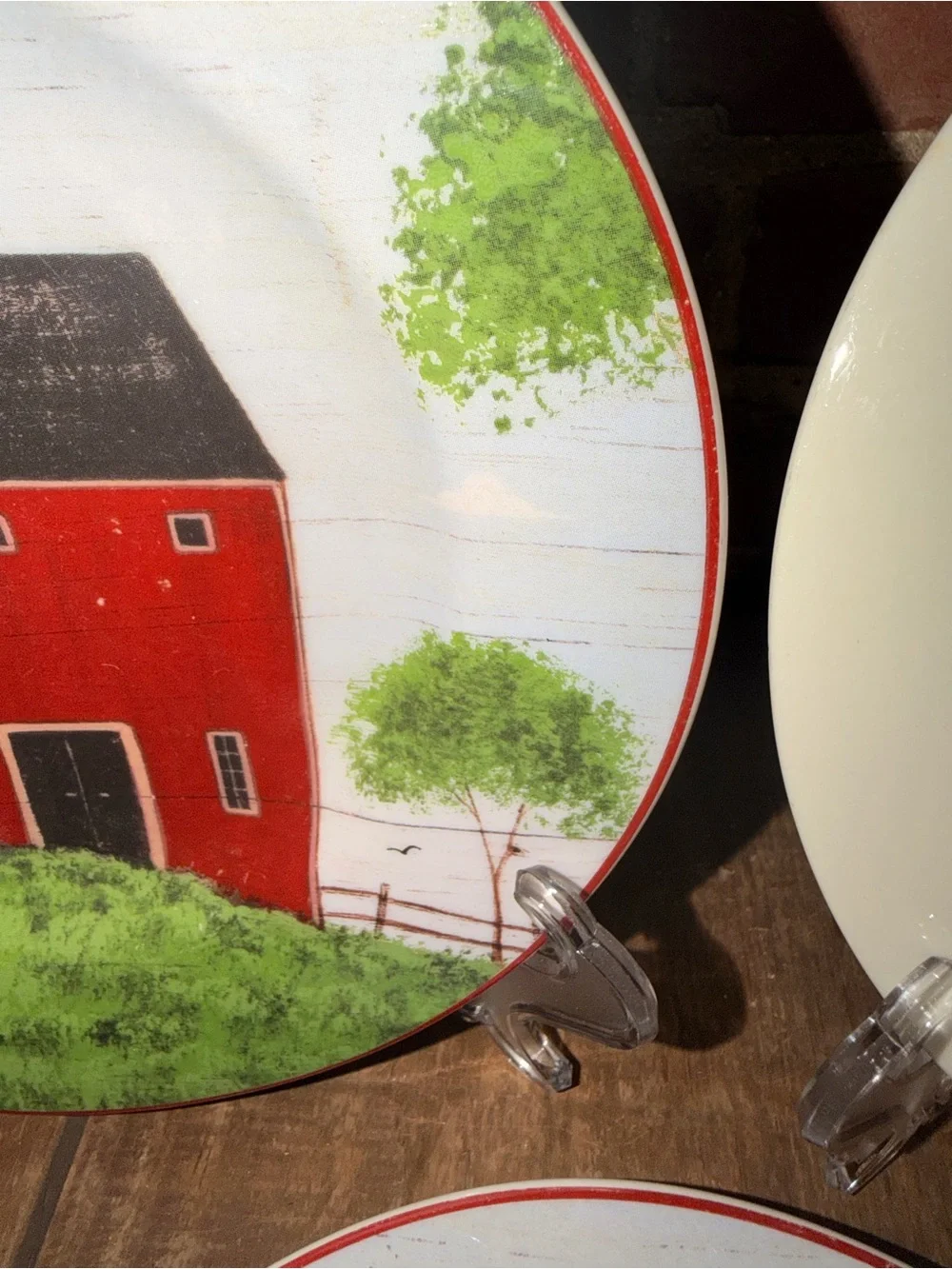 “Barns” Certified Warren Kimble 1998 Barn Dinner Plates Set of 3 Sakura NY USA